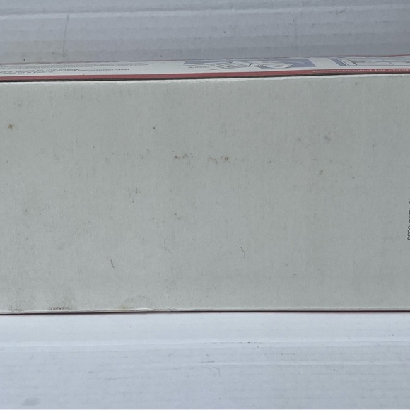 Vintage 1995 Mobil 1 Racing Limited Edition Collectible Toy Tow Truck 1:24 scale - Picture 6 of 6